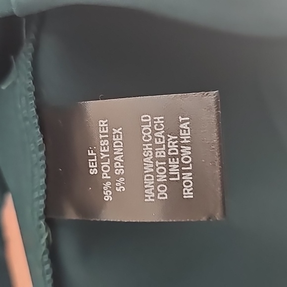 NWT Lulu's Medium Hearts Aflutter Ruffled Bodycon Midi Dress Green - Picture 8 of 12